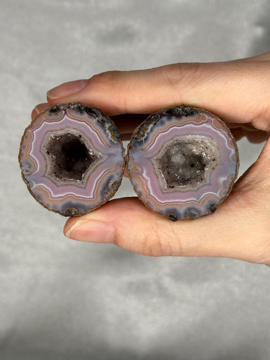 Zhanguo Agate Specimen | Natural Chinese Zhanguo Agate Stone | Banded Mineral Display Piece | Collector Showcase Decorative Accent
