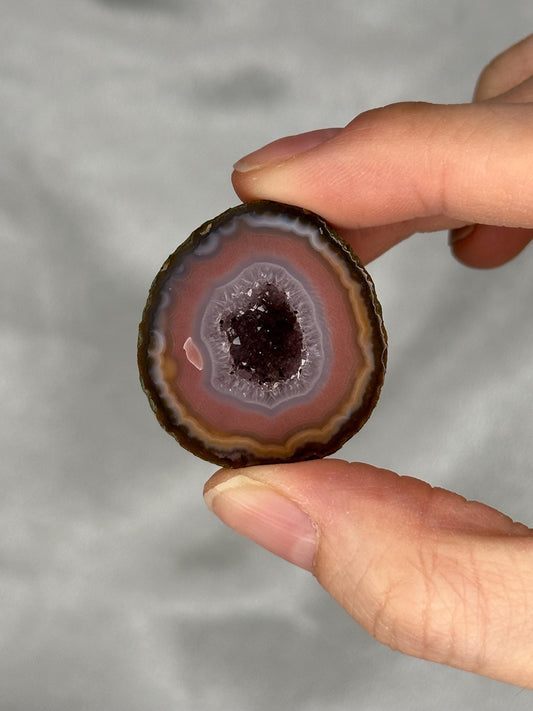 Zhanguo Agate Specimen | Natural Chinese Zhanguo Agate Stone | Banded Mineral Display Piece | Collector Showcase Decorative Accent