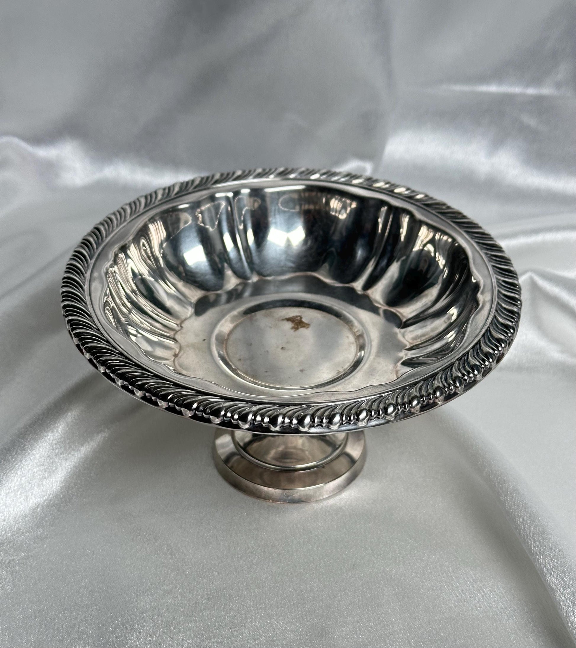 Vintage Silver Plated Bowl Dish | Ornate Decorative Trinket Tray | Antique Style Oneida Silver Plate for Jewelry Crystal Display Home Decor