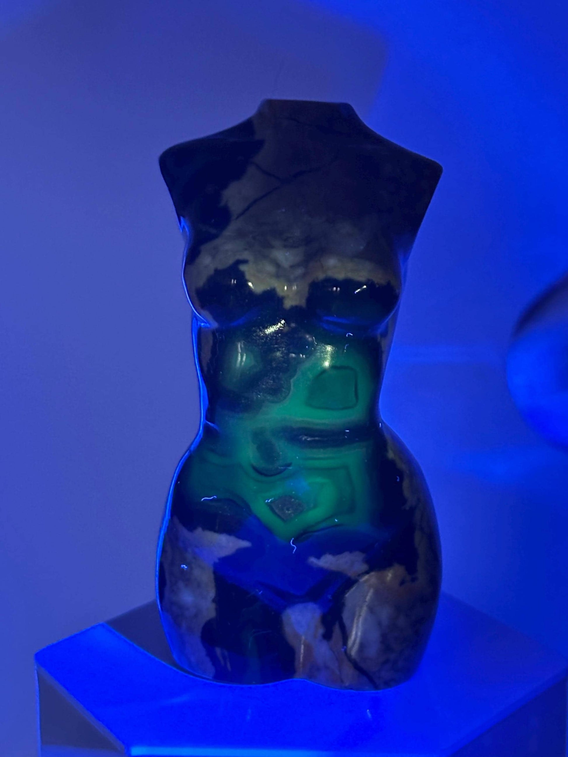 Volcano Agate Goddess Body UV Reactive | Natural Fluorescent Agate Crystal Carving | Polished Mineral Sculpture for Collectors Display Decor