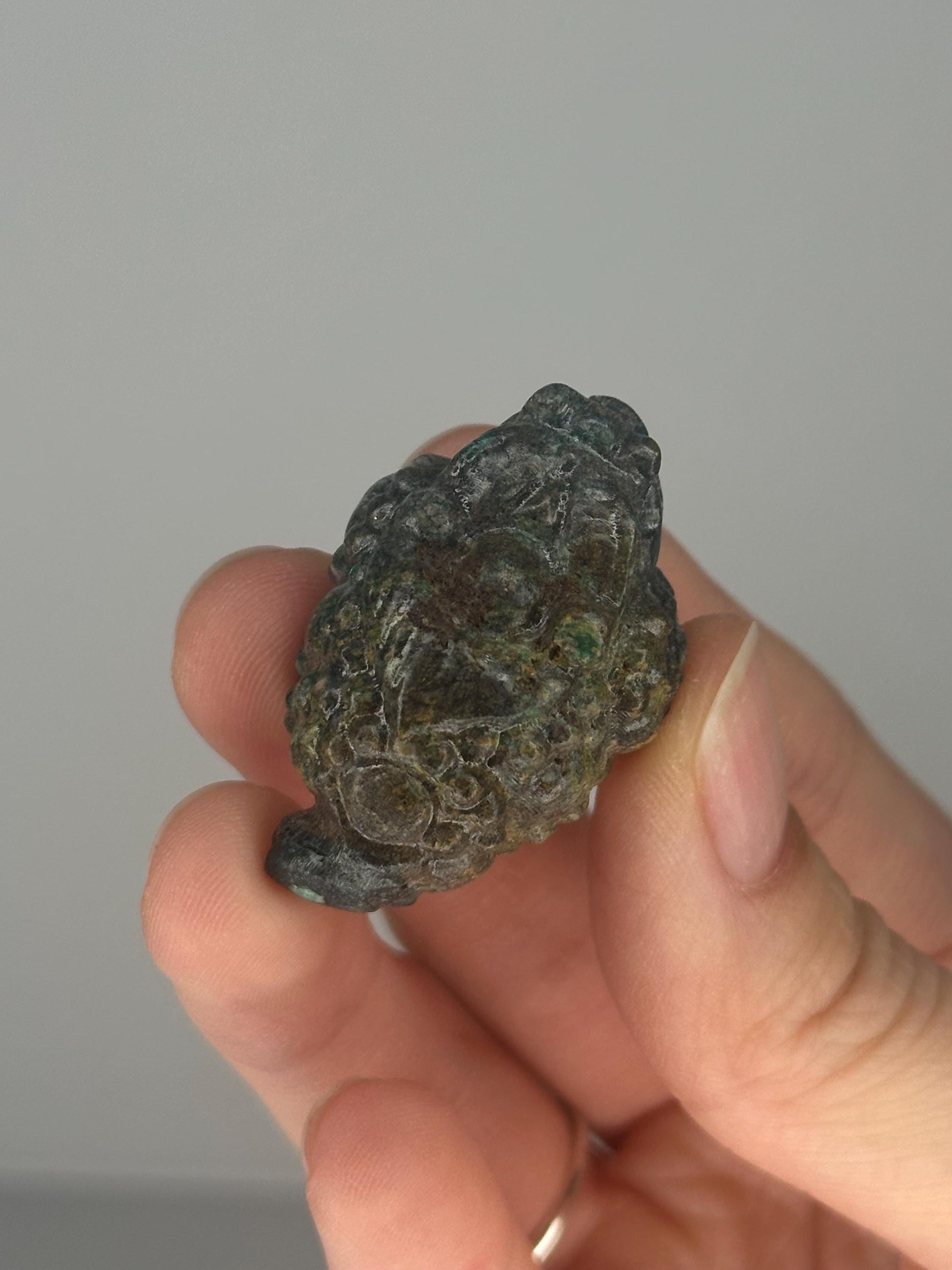 Emerald in Matrix Money Toad Mini Carving | Natural Green Crystal Frog Figurine | Mineral Animal Gift | Feng Shui Prosperity Decor