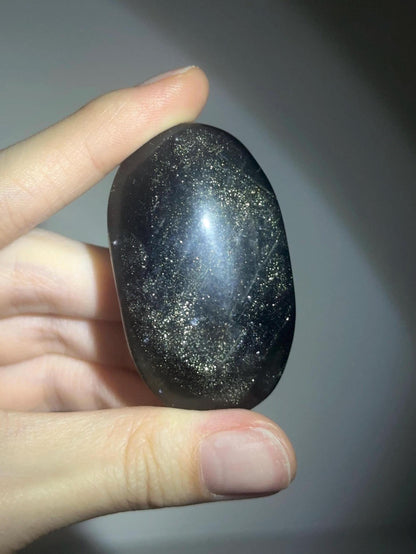 Fluorite with Pyrite Palmstone – Polished Crystal for Focus & Confidence, Natural Gemstone Combo, Energy Tool, Unique Decor Piece