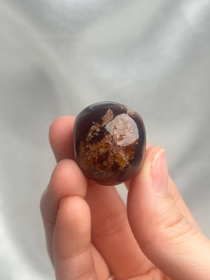 Master Carved Hessonite Garnet Skull by Leandro De Souza | Natural Orange Garnet Crystal Carving | Collector Mineral Art Piece