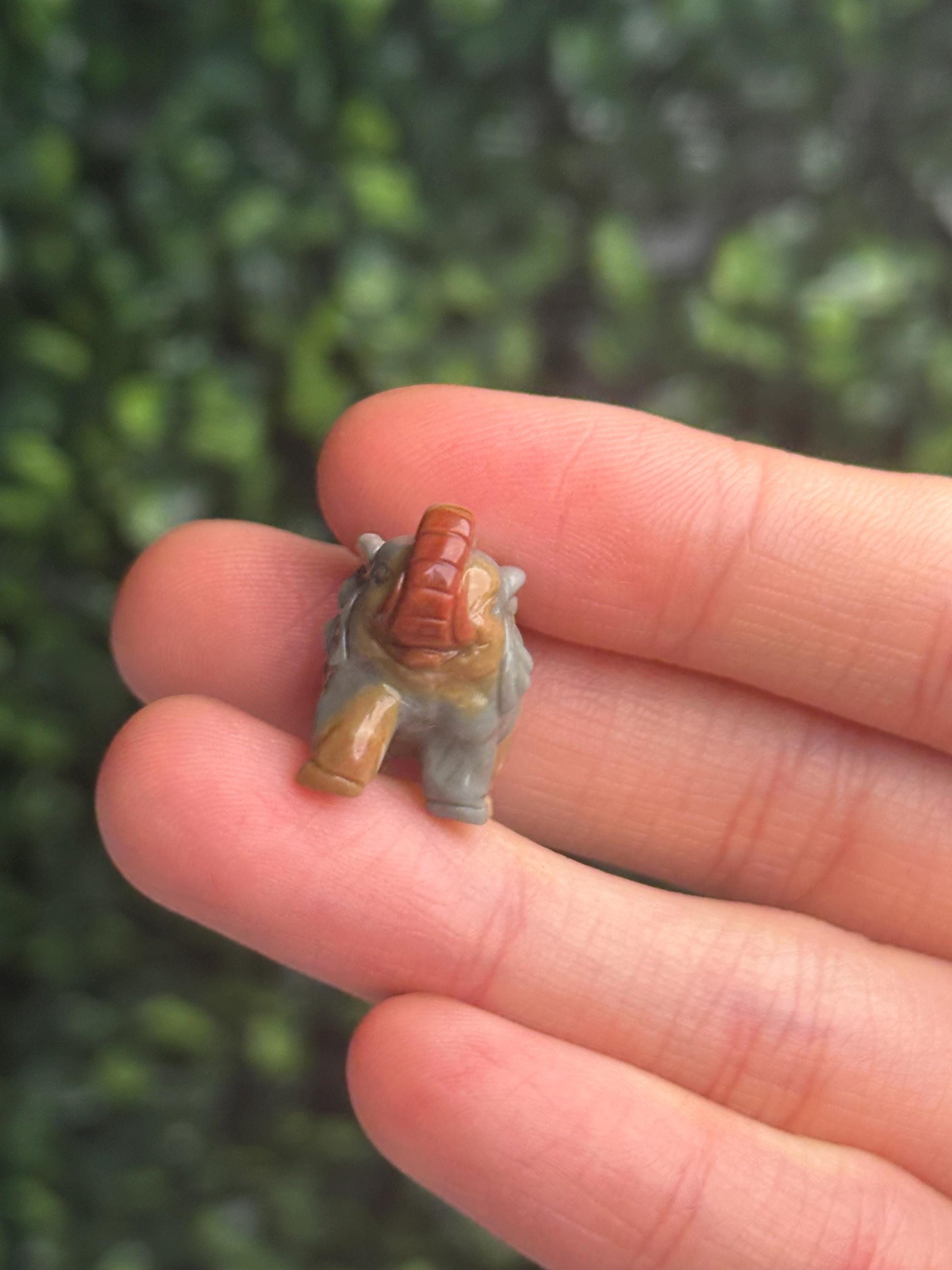 Mini Alashan Agate Elephant Carving | Natural Colorful Agate Crystal Figurine | Hand Carved Animal Decor Gift for Collectors