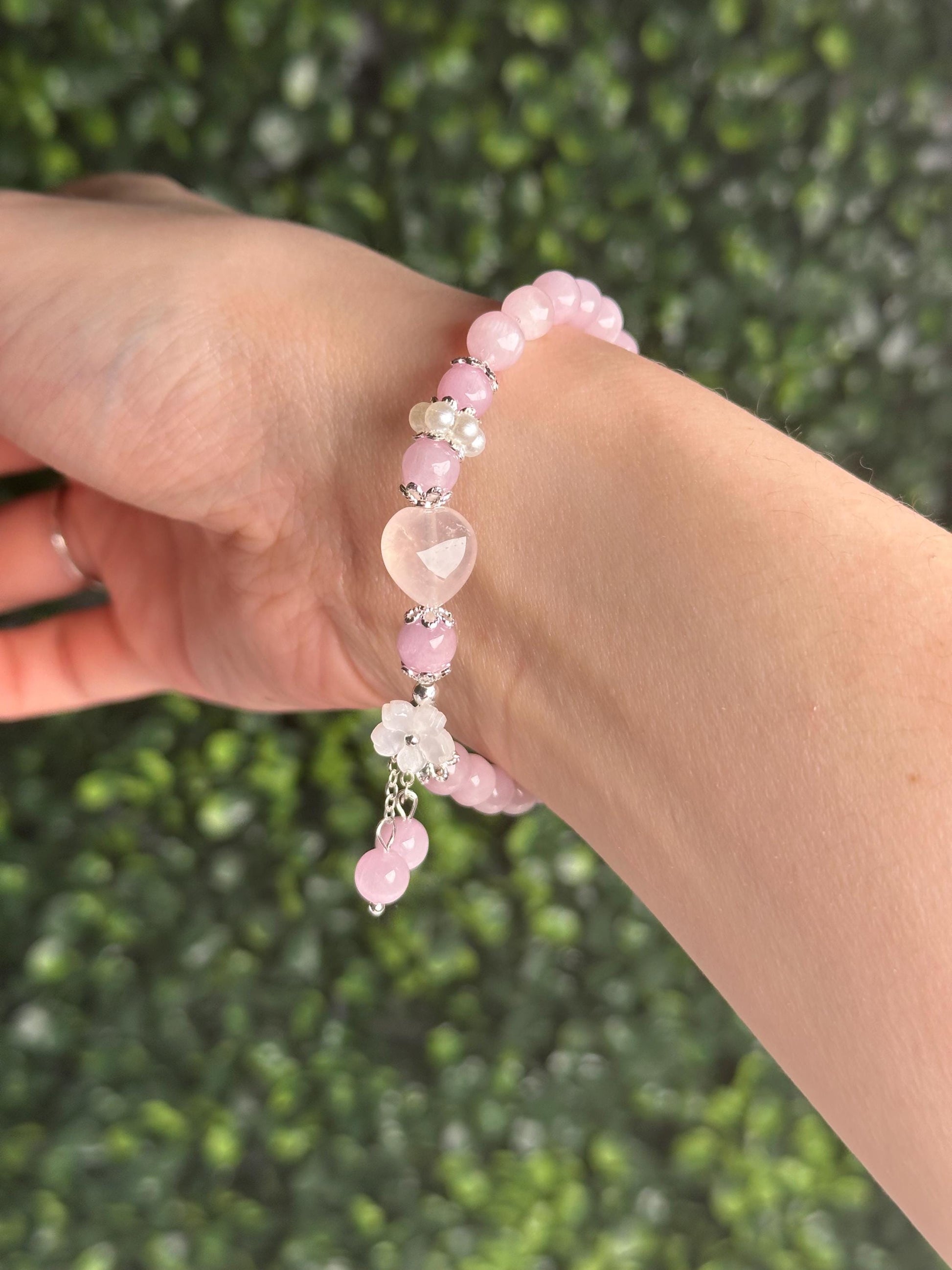 Kunzite Bead Bracelet with Rose Quartz Heart & Freshwater Pearls | Natural Pink Crystal Jewelry | Feminine Gemstone Gift for Everyday Wear