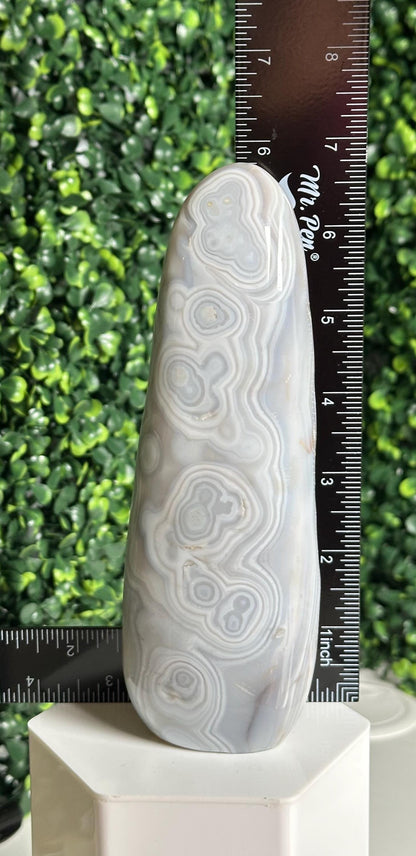 Banded Agate Freeform | Natural Layered Agate Crystal | Striped Pattern Mineral Specimen | Polished Stone Display | Crystal Collector Gift