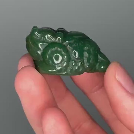 Green Aventurine Money Frog – Carved Crystal Wealth Toad, Natural Gemstone Figurine, Feng Shui Prosperity Decor, Lucky Aventurine Statue