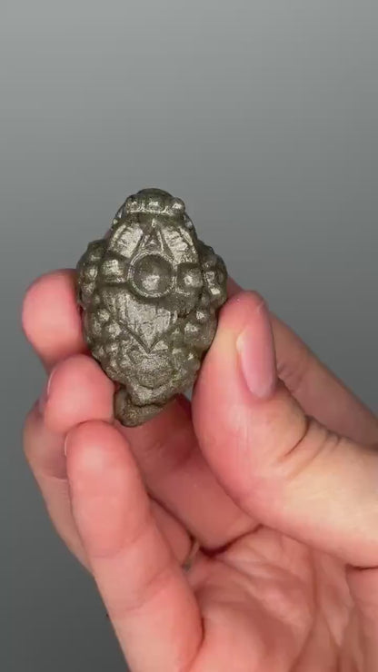Pyrite Money Frog – Carved Crystal Wealth Toad, Natural Gemstone Figurine, Feng Shui Prosperity Decor, Lucky Pyrite Abundance Symbol