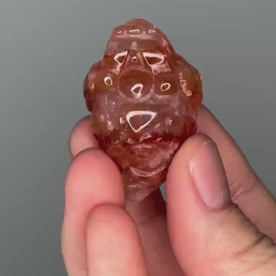 Fire Quartz Money Frog – Carved Crystal Wealth Toad, Natural Gemstone Figurine, Feng Shui Prosperity Decor, Energizing Lucky Sculpture
